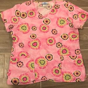 Scrub top pink tie dye